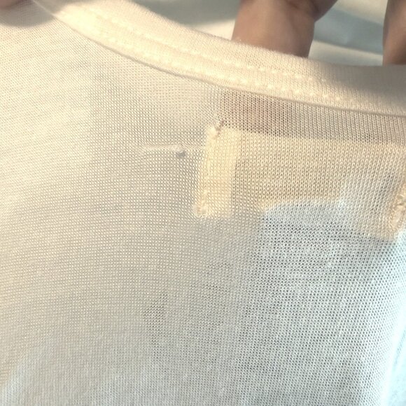 L'Agence Perfect Fit scoop tank Size L, off-white, sub knit modal - Picture 7 of 7